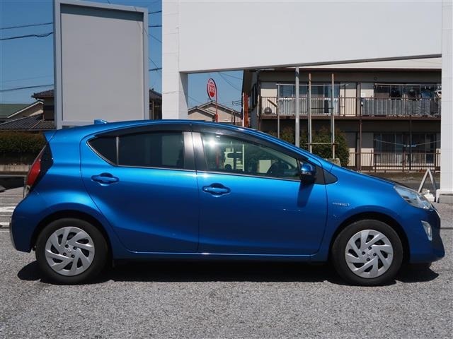 Toyota AQUA 2016 6968956-1