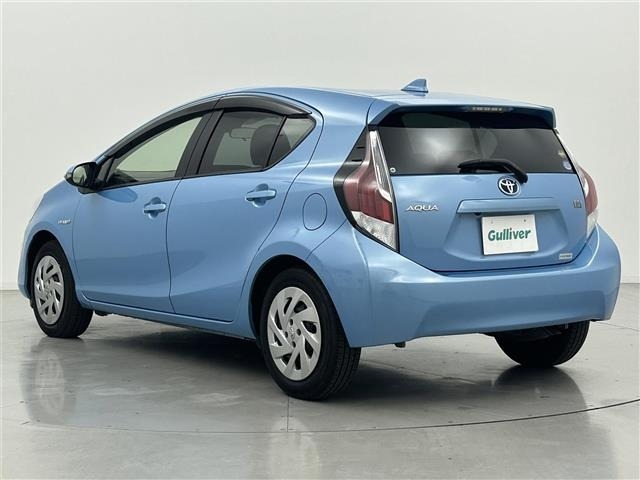 Toyota AQUA 2016 6968978-14