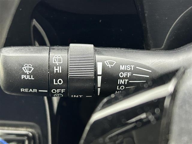 Toyota AQUA 2018 6969002-1