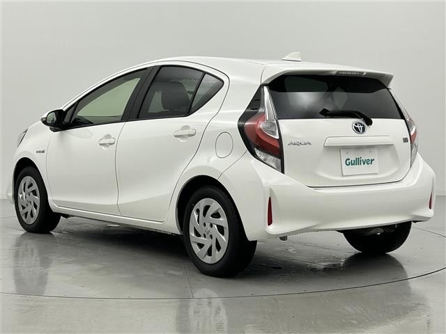 Toyota AQUA 2018 6969002-14