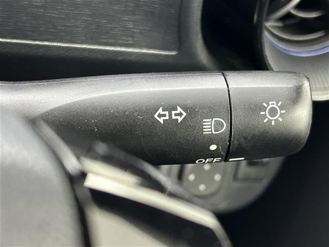 Toyota AQUA 2018 6969002-3