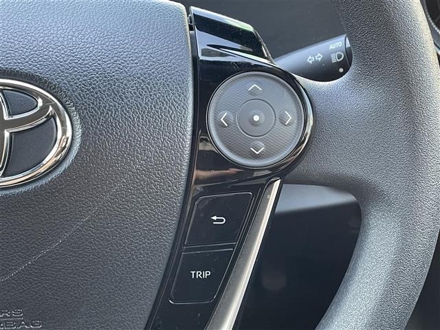Toyota AQUA 2018 6969003-1