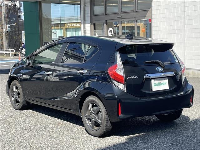 Toyota AQUA 2018 6969003-13