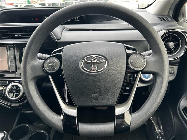 Toyota AQUA 2018 6969015-17