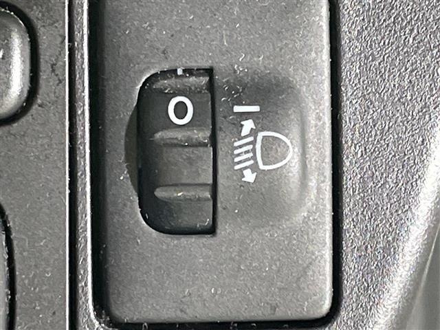 Toyota AQUA 2014 6969020-21