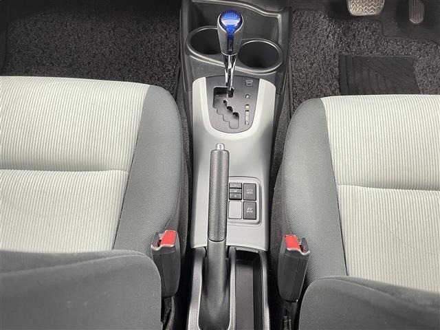 Toyota AQUA 2013 6969031-22