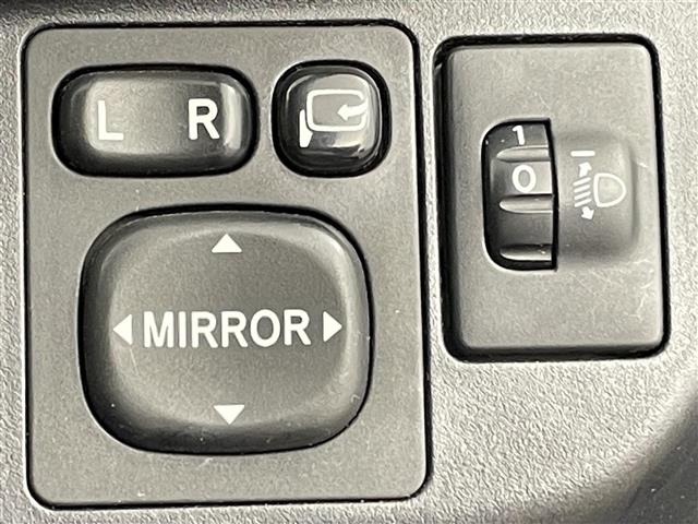 Toyota AQUA 2013 6969031-5