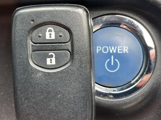 Toyota AQUA 2016 6969071-1