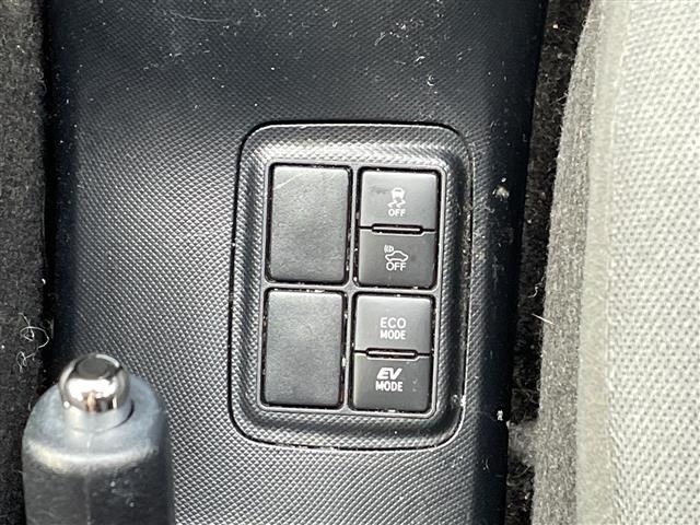 Toyota AQUA 2018 6969080-8