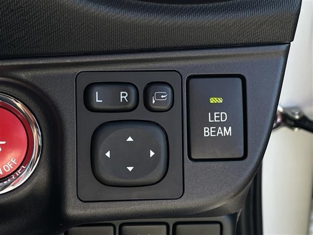 Toyota AQUA 2017 6969093-3