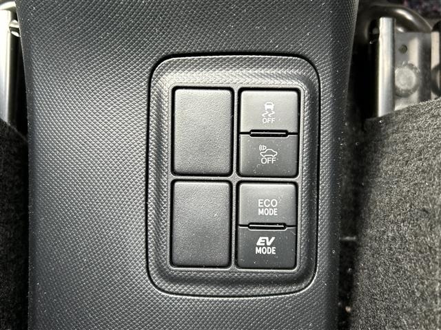 Toyota AQUA 2017 6969096-8