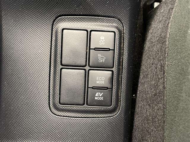 Toyota AQUA 2018 6969102-18