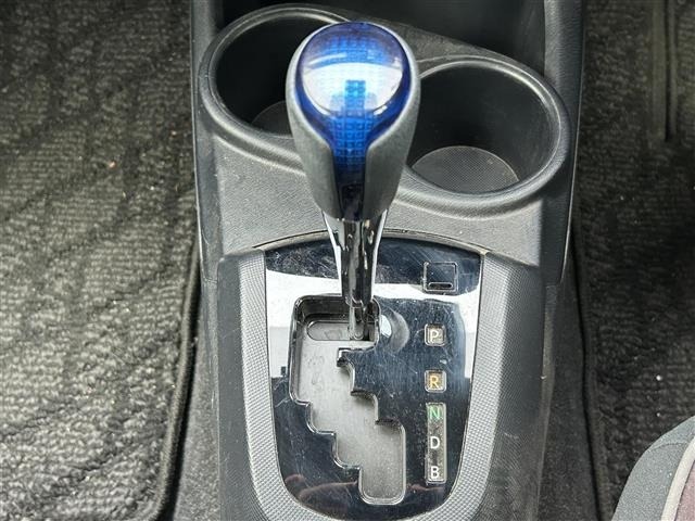 Toyota AQUA 2016 6969124-8