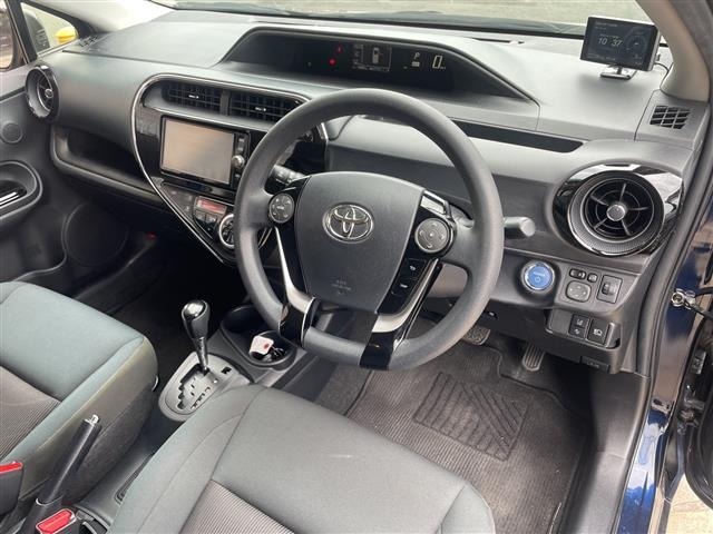 Toyota AQUA 2018 6969133-6