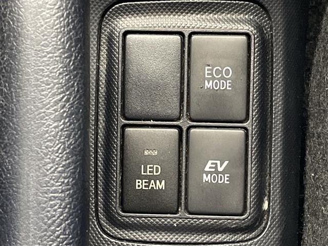 Toyota AQUA 2014 6969246-6