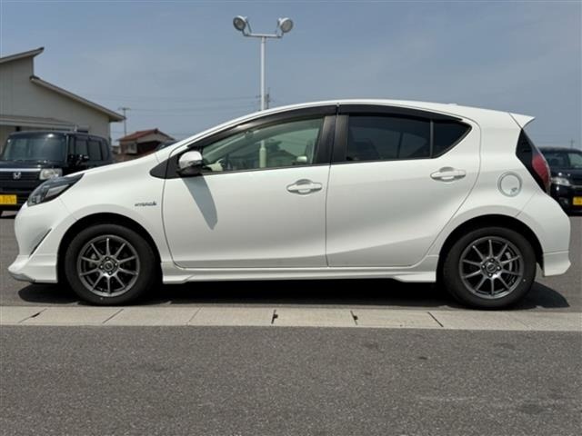 Toyota AQUA 2017 6969329-18