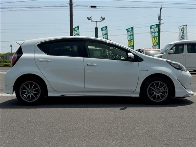 Toyota AQUA 2017 6969329-3