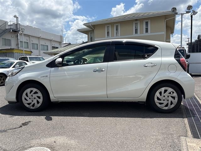 Toyota AQUA 2018 6969368-19