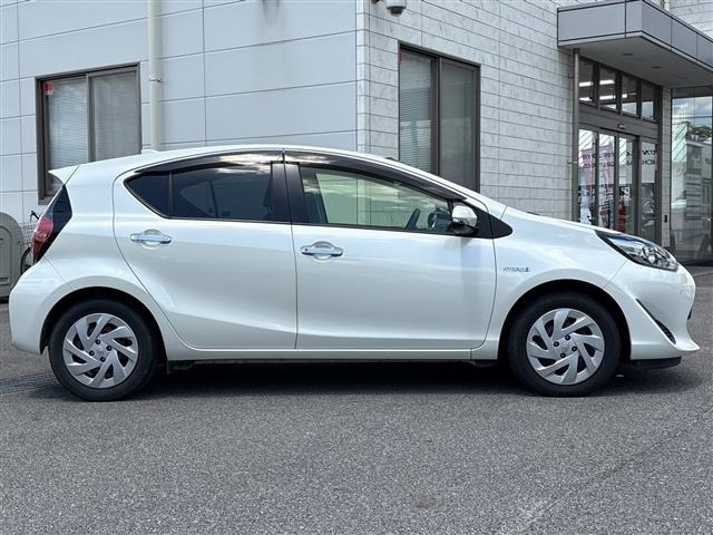 Toyota AQUA 2018 6969368-21