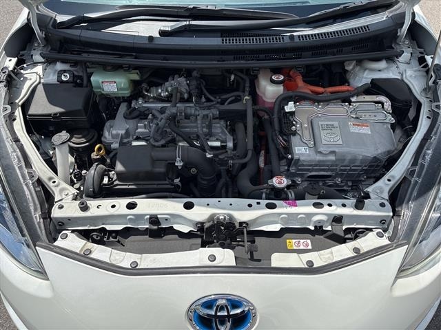 Toyota AQUA 2018 6969368-8