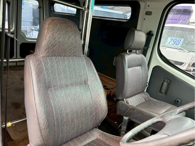 Nissan ATLAS 1993 6971258-6
