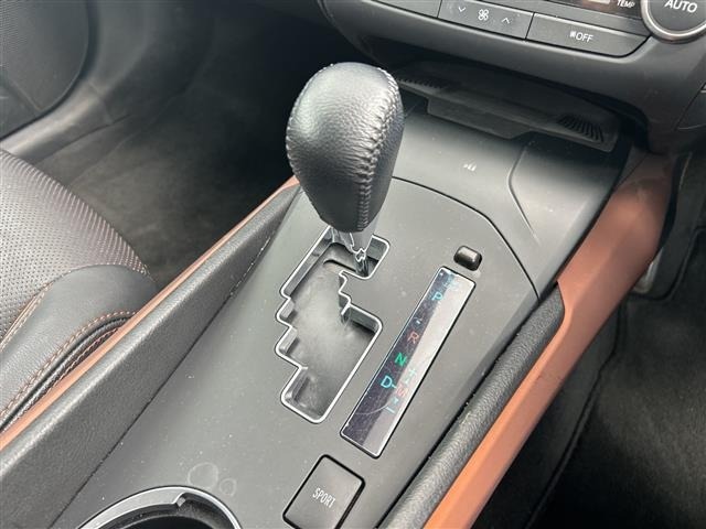Toyota AVENSIS WAGON 2016 6969670-18
