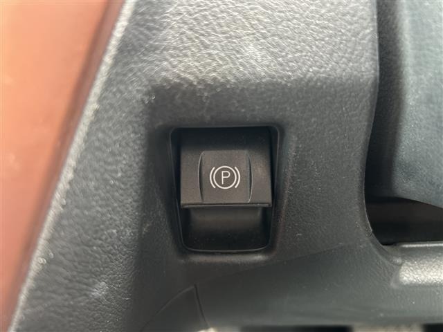 Toyota AVENSIS WAGON 2016 6969670-19