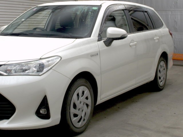 Toyota COROLLA FIELDER 2018 6970911-4