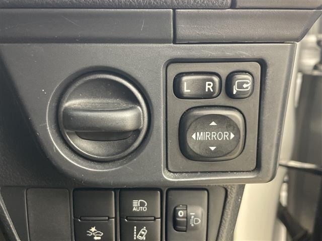 Toyota COROLLA FIELDER 2017 6971009-11