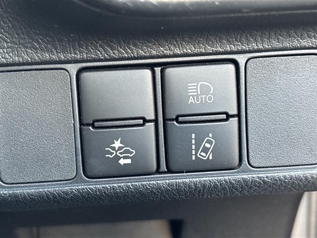 Toyota COROLLA FIELDER 2018 6971013-8