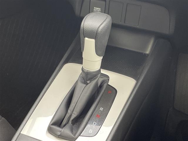 Honda FIT 2023 6971510-11