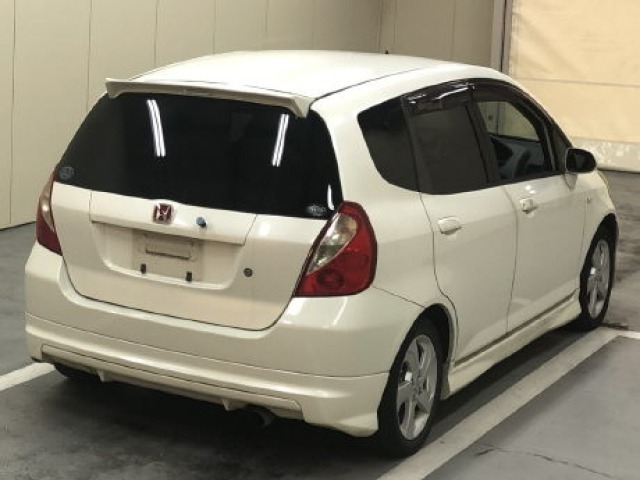 Honda FIT 2003 6972483-3