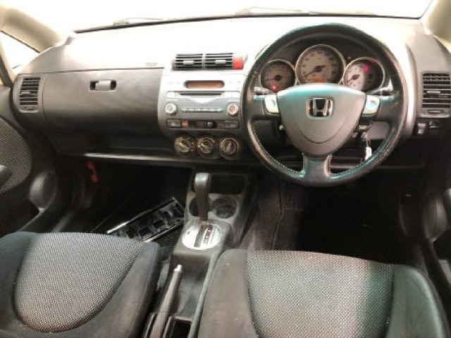 Honda FIT 2003 6972483-4