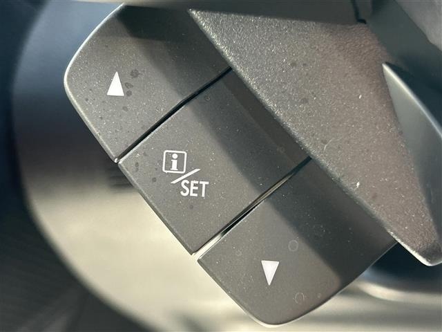 Subaru FORESTER 2023 6971756-9