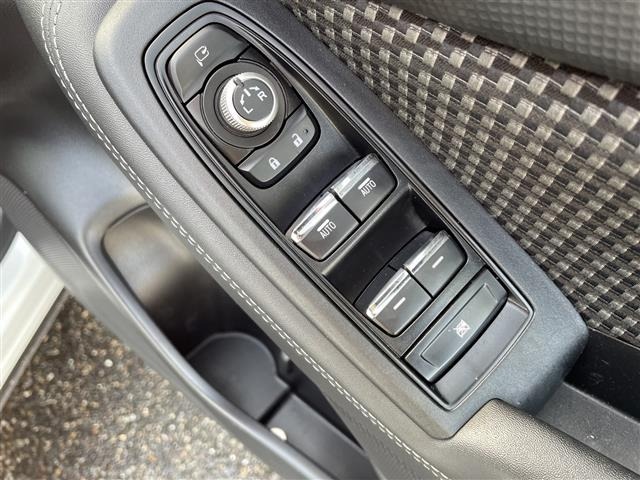 Subaru FORESTER 2022 6972089-17