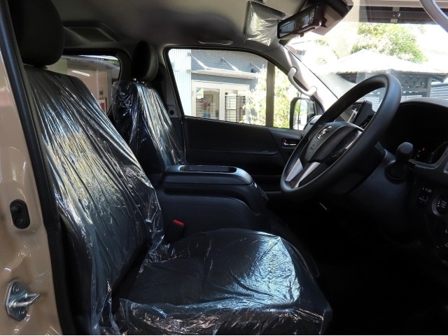 Toyota HIACE VAN 2026 6967798-11