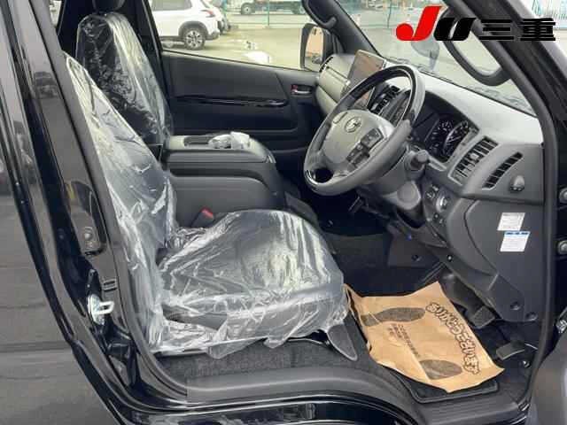 Toyota HIACE VAN 2026 6967882-4