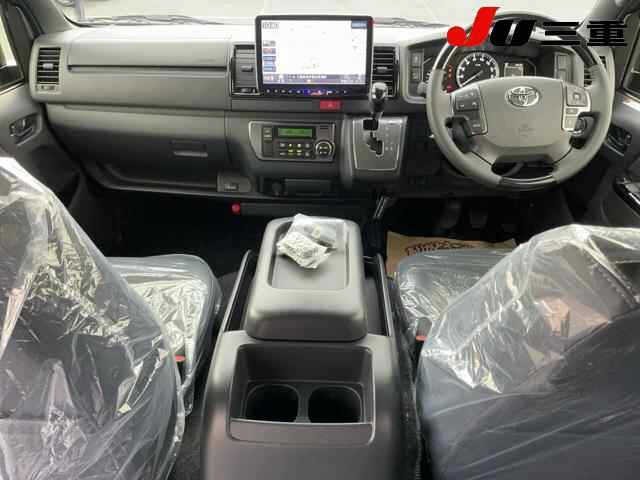 Toyota HIACE VAN 2026 6967882-8