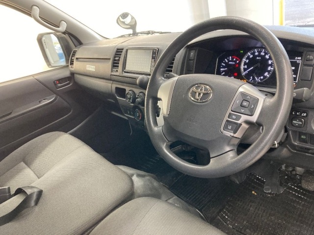 Toyota HIACE VAN 2021 6967908-3