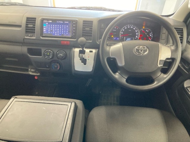 Toyota HIACE VAN 2019 6967909-3