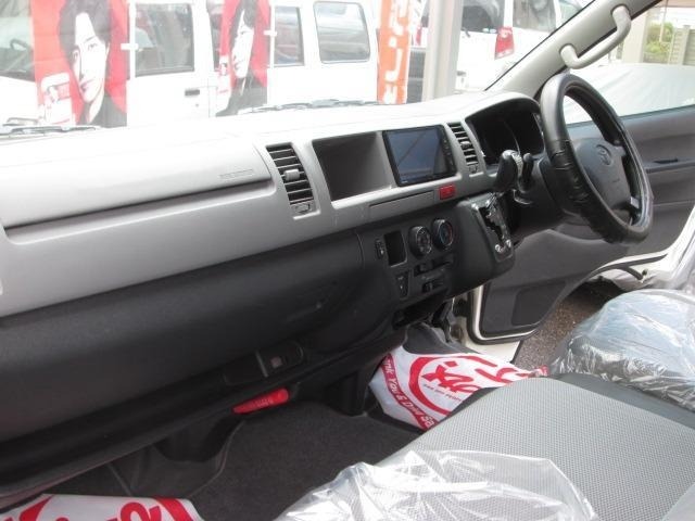 Toyota HIACE VAN 2007 6967956-8