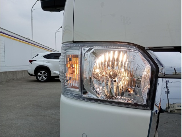Toyota HIACE VAN 2026 6967957-19