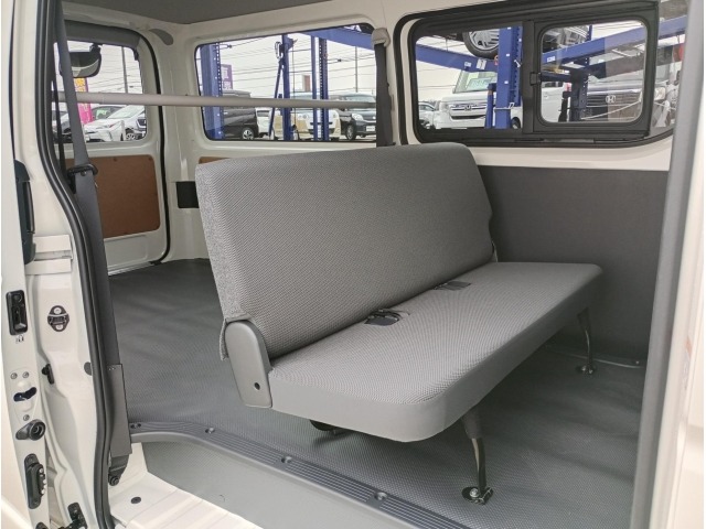 Toyota HIACE VAN 2026 6967957-24