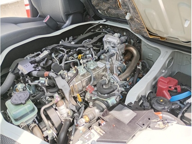 Toyota HIACE VAN 2025 6967964-14