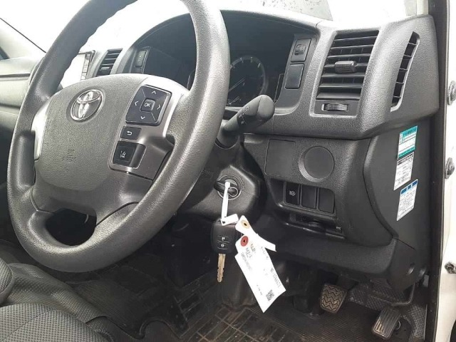 Toyota HIACE VAN 2021 6967982-9
