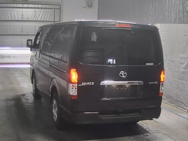 Toyota HIACE VAN 2023 6968003-7