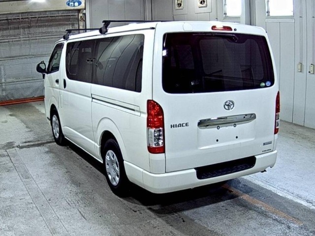 Toyota HIACE VAN 2020 6968028-1