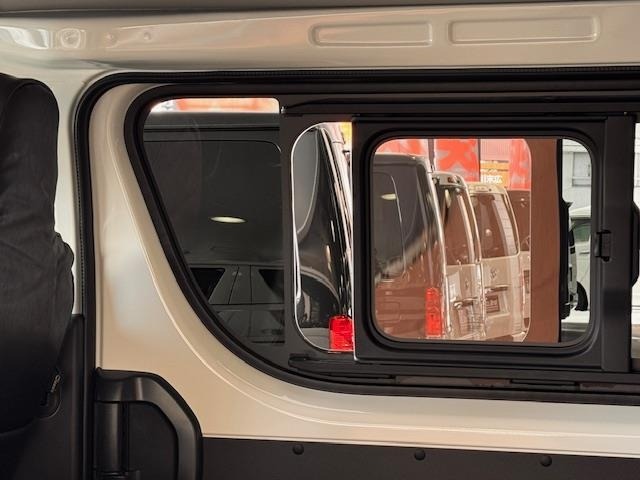 Toyota HIACE VAN 2024 6968036-2