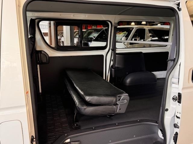 Toyota HIACE VAN 2024 6968036-20