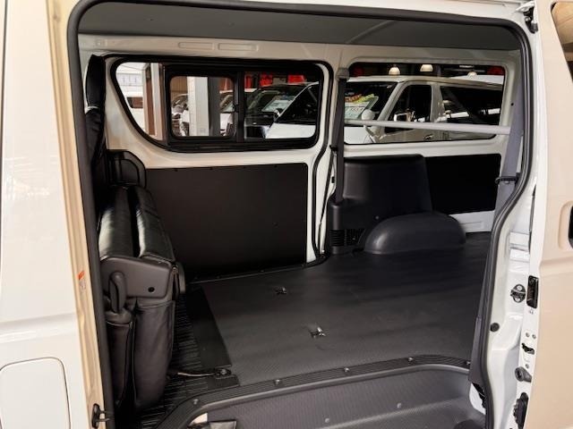 Toyota HIACE VAN 2024 6968036-22